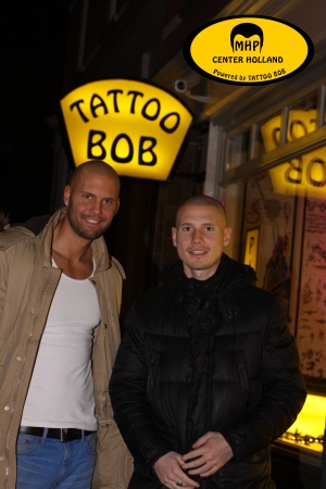 Tattoo Bob is een begrip in Nederland en ver daarbuiten en behoort sinds 1968 tot _???_???n van de eerste tattooshops van Nederland. Daarnaast is hij ook bekend van radio en tv. Bob is de persoon die permanente make-up invoerde, waar ook o.a. Micro Haar P